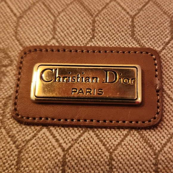 Christian Dior Honeycomb Bag Clutch - Picture 4 of 15